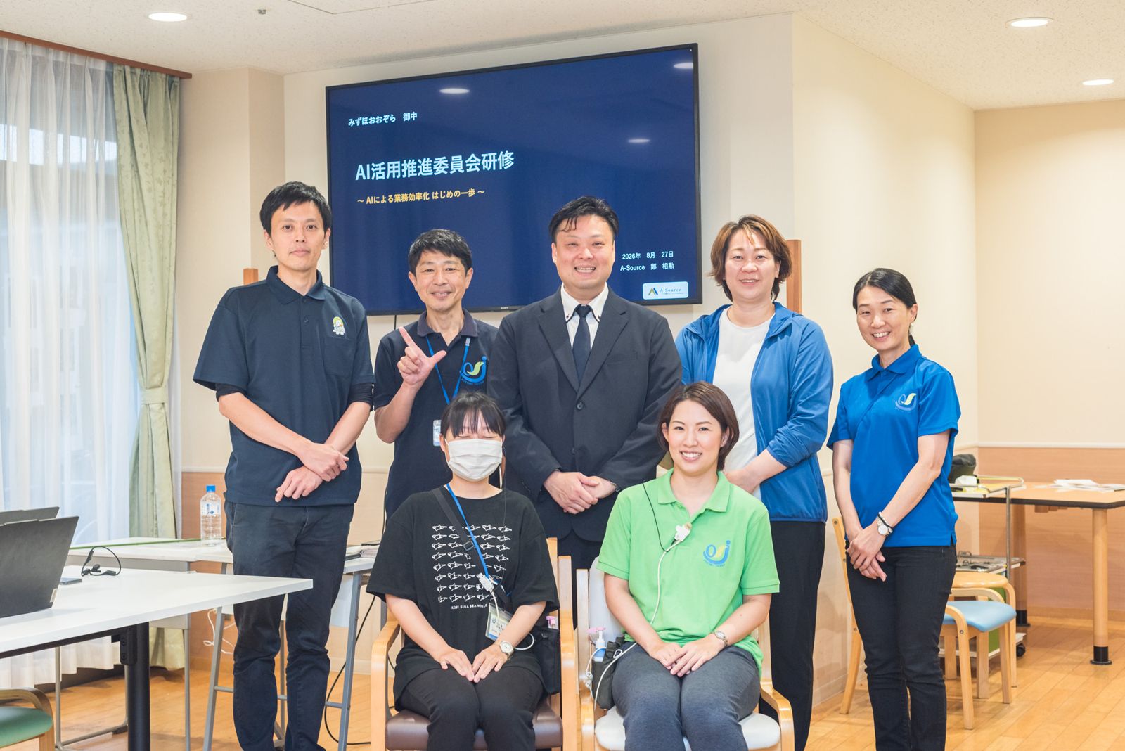 研修会のあと、ご参加の皆さまと集合写真
